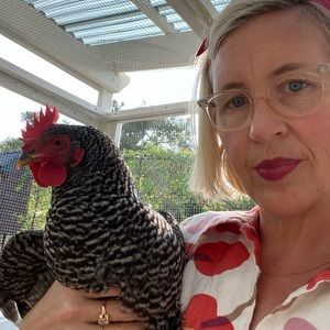 Meet your Posher, Caitlin